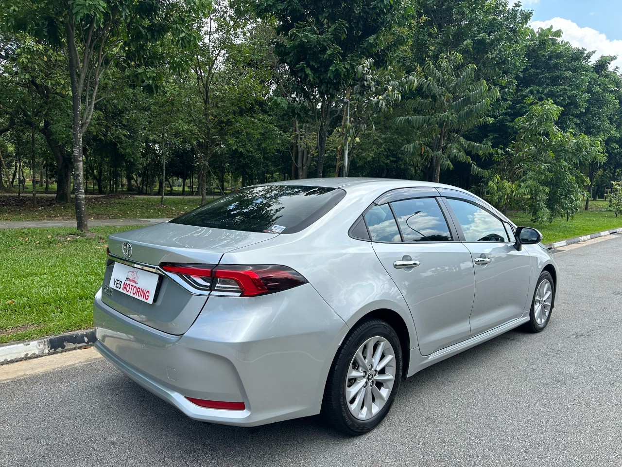 Toyota Corolla Altis 1.6A Standard 