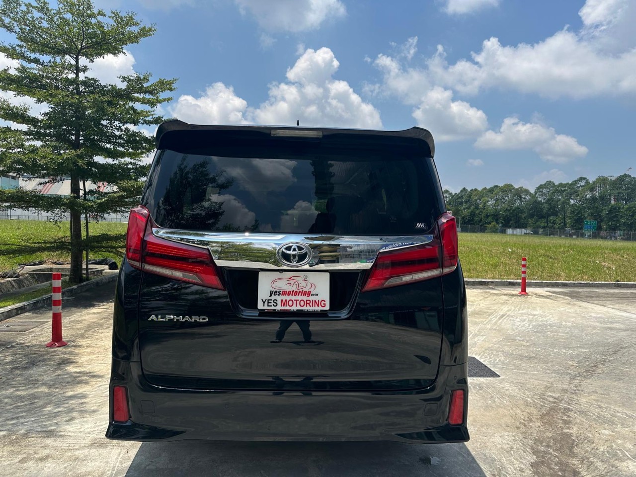 Toyota Alphard 2.5A S C-Package Moonroof