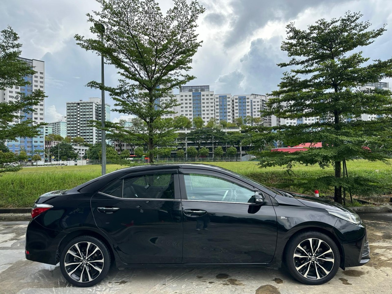 Toyota Corolla Altis 1.6A Elegance 