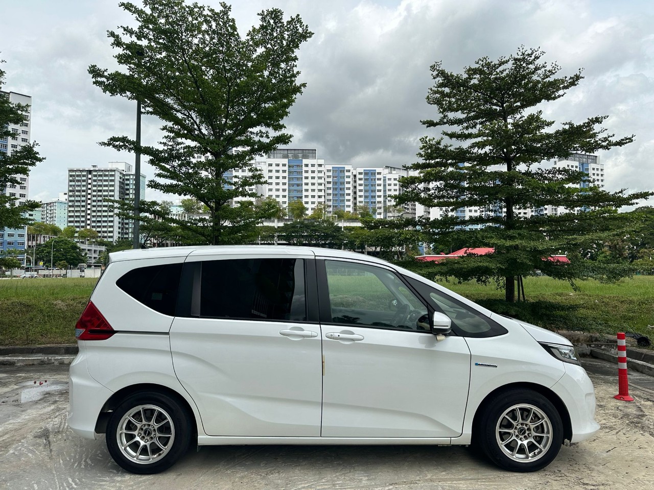 Honda Freed Hybrid 1.5A G 