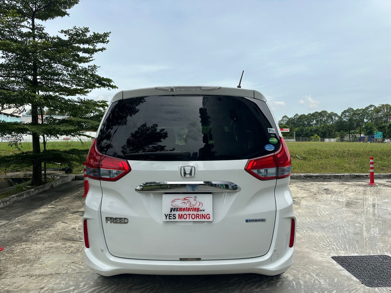 Honda Freed Hybrid 1.5A G 