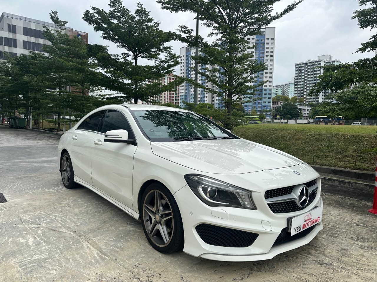 Mercedes-benz CLA200 AMG Line (COE till 12/2033)