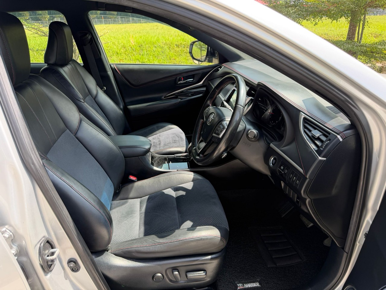 Toyota Harrier 2.0A Turbo 