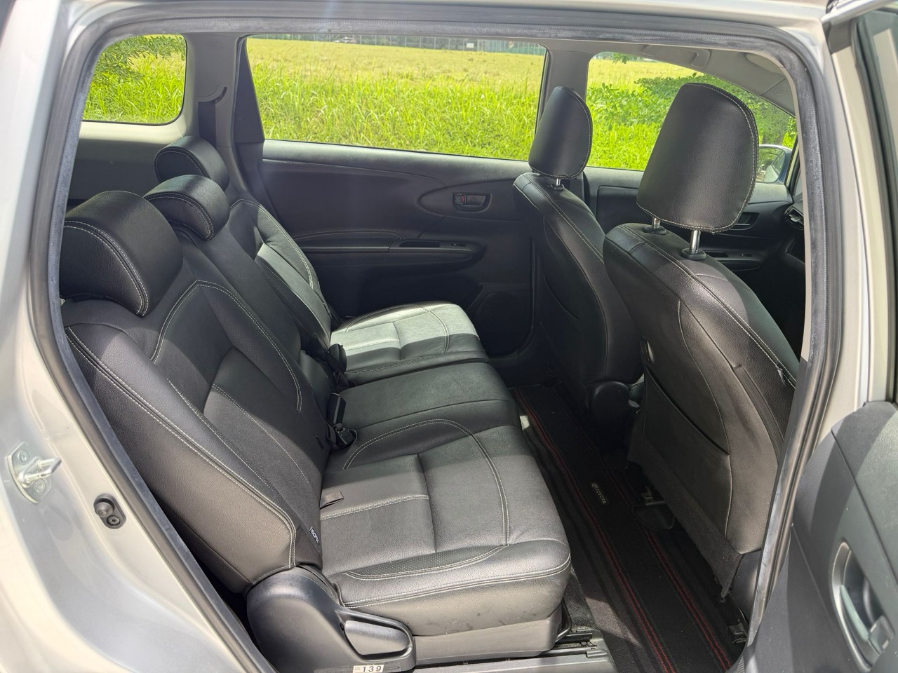 Toyota Wish 1.8A Elegance 