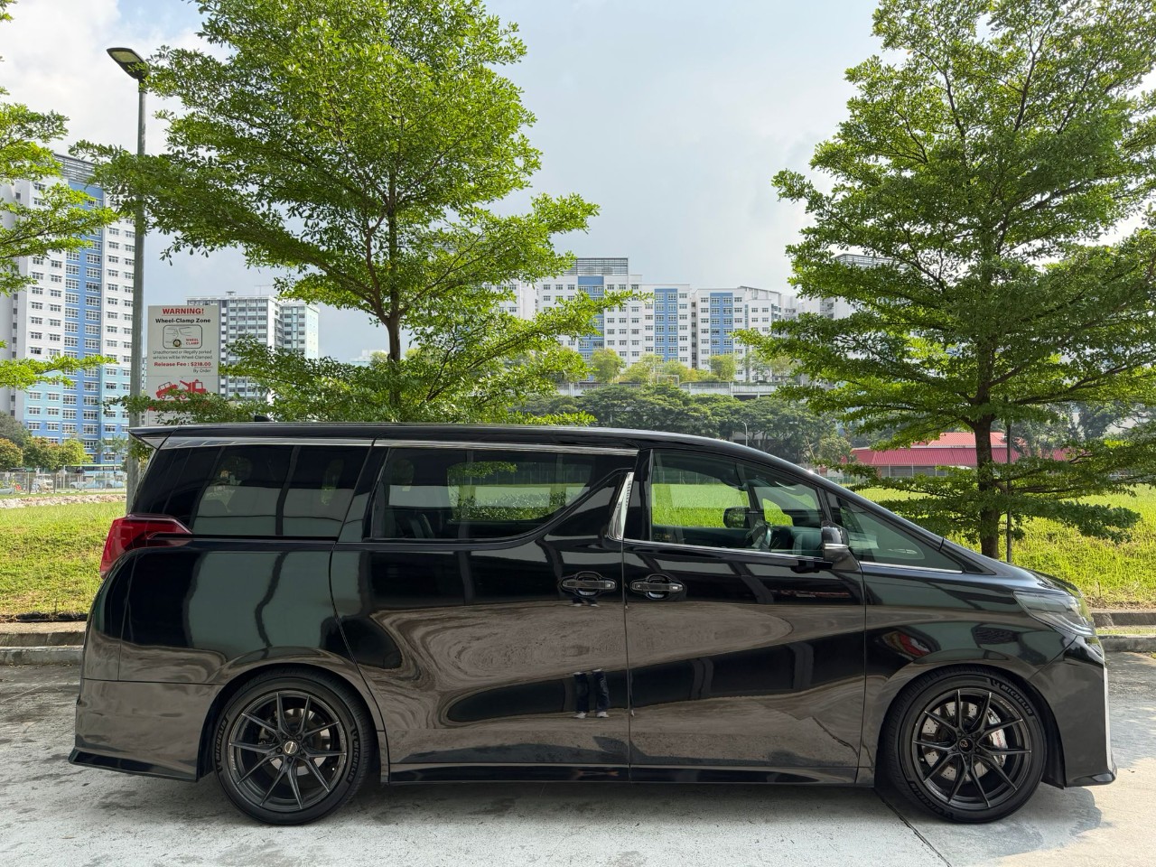 Toyota Alphard 2.5A S-C Package